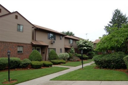 Village Park Condominiums | 2 Maitland Ave, Hawthorne, NJ 07506, USA | Phone: (973) 790-1200