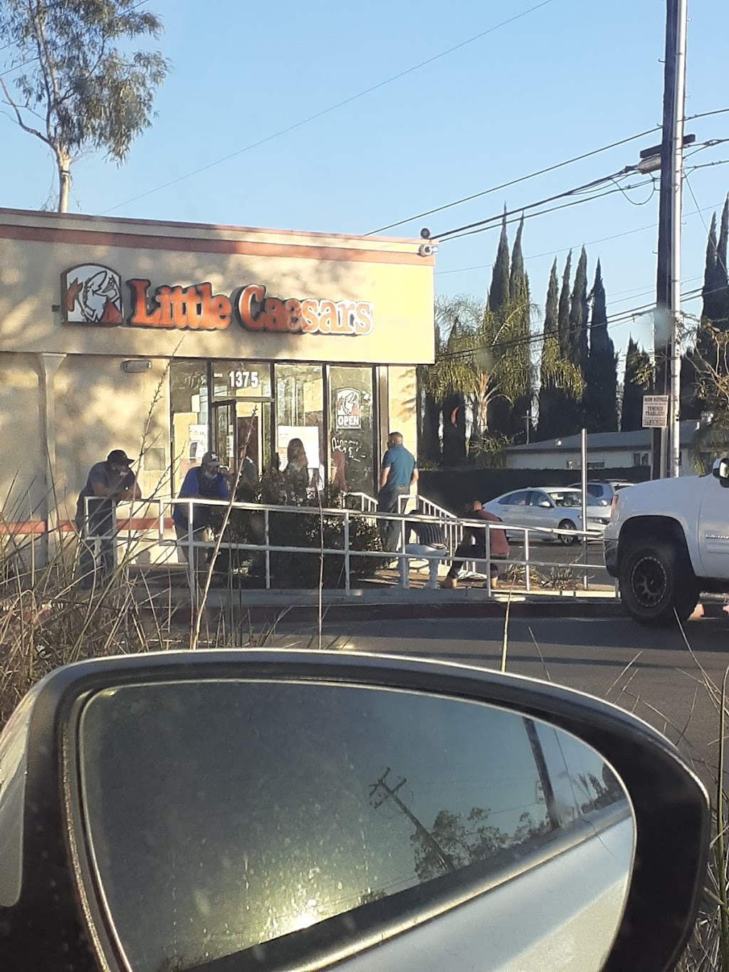 Little Caesars Pizza | 1375 E 4th St, Ontario, CA 91764, USA | Phone: (909) 986-6677