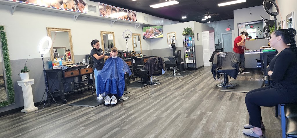 Roxy’s Beauty Salon and Barber | 708 E Myers Blvd, Mascotte, FL 34753, USA | Phone: (352) 557-4869