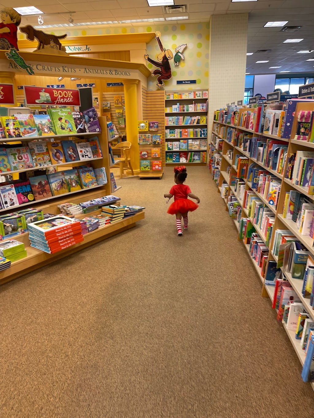 Barnes & Noble Bookstore in The Homestead, TX