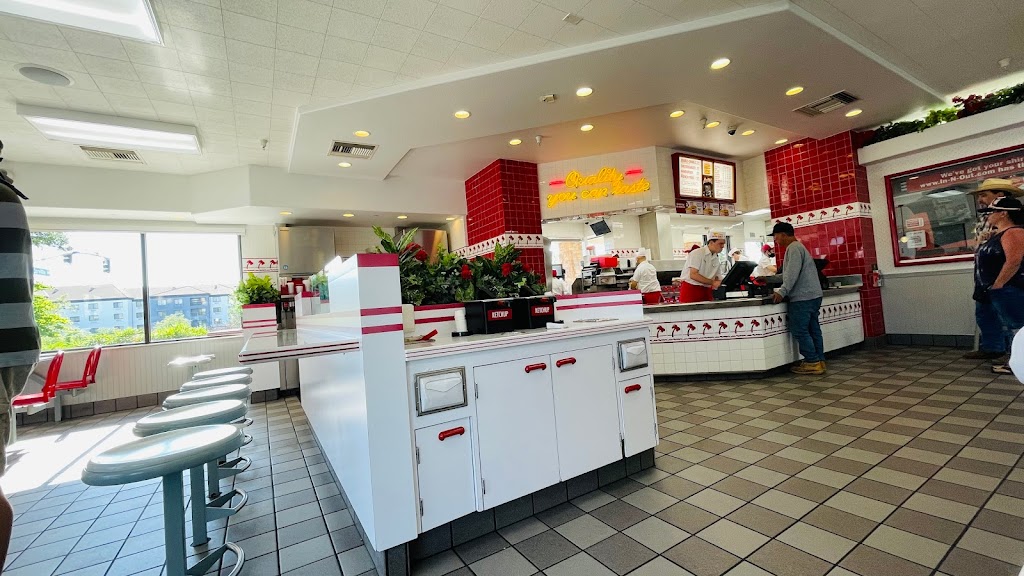 In-N-Out Burger | 225 Placerville Rd, Folsom, CA 95630, USA | Phone: (800) 786-1000