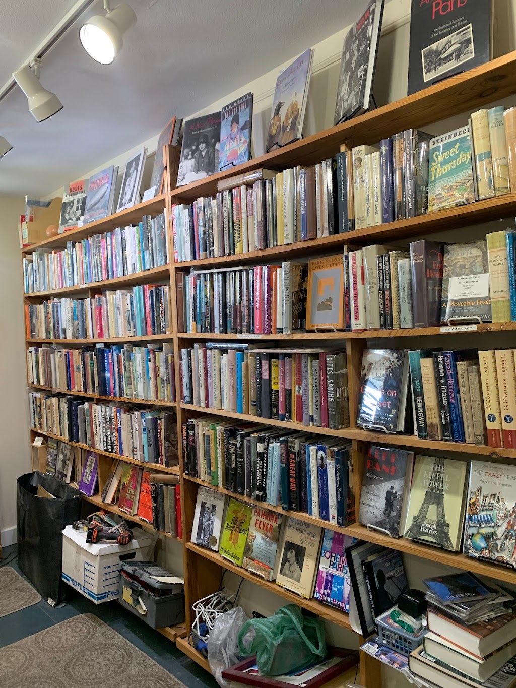 Gregor Rare Books | 220 1st St, Langley, WA 98260, USA | Phone: (360) 914-2005