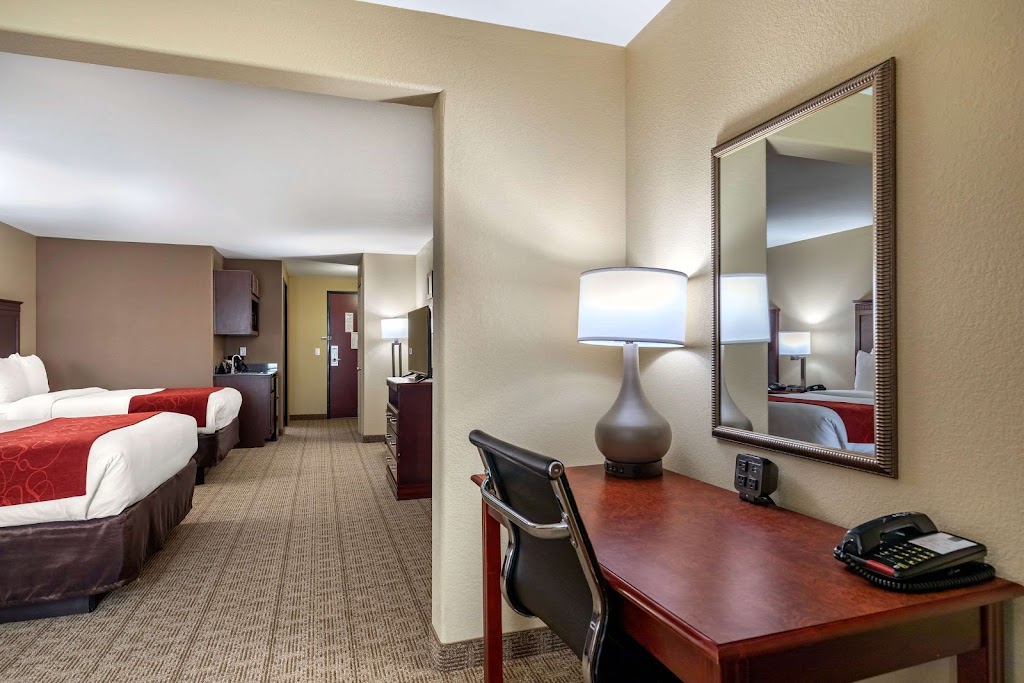 Comfort Suites | 400 I-45, Ennis, TX 75119, USA | Phone: (972) 330-2404