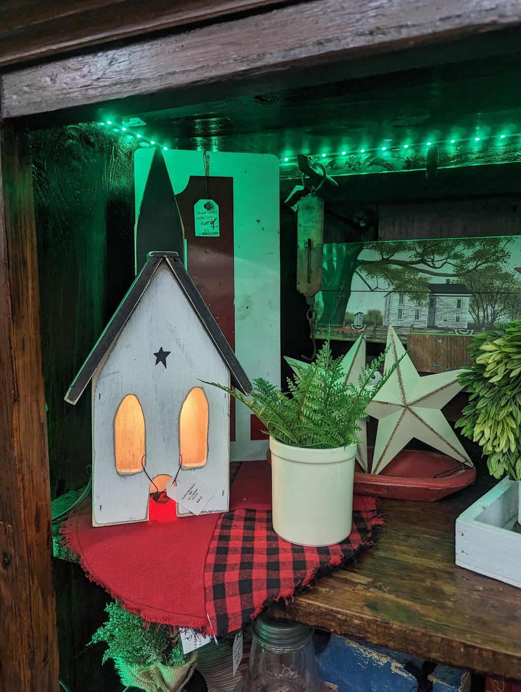 Southern Paradise Antiques & Thrift | 105 S 13th St, Erwin, NC 28339, USA | Phone: (910) 694-3100