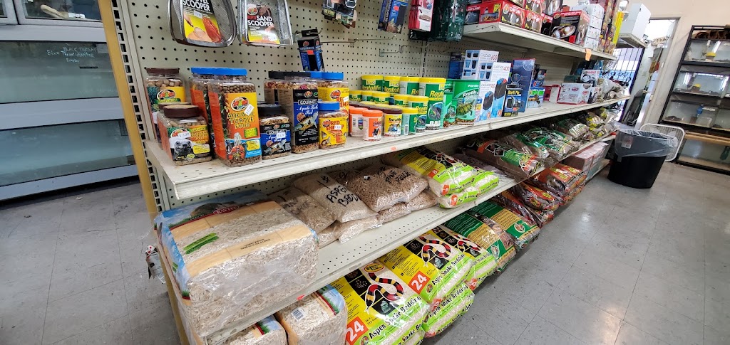 La Habra Exotic Pets | 1919 W La Habra Blvd, La Habra, CA 90631, USA | Phone: (562) 697-7110