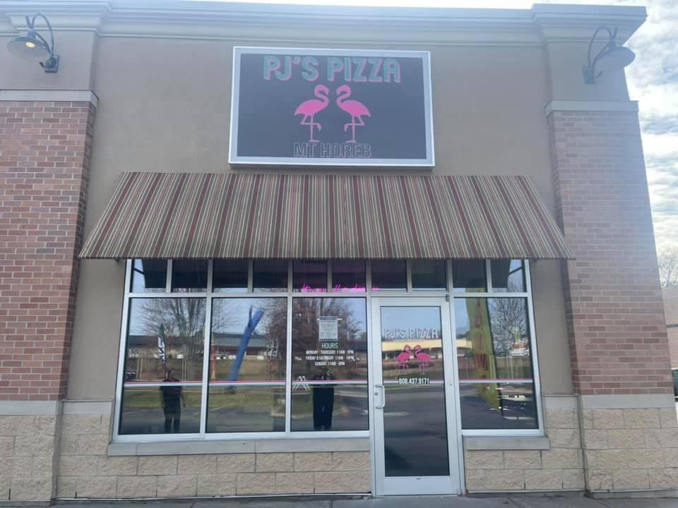 PipPop Pizza Mt. Horeb | 1213 Springdale St, Mt Horeb, WI 53572, USA | Phone: (608) 437-9171