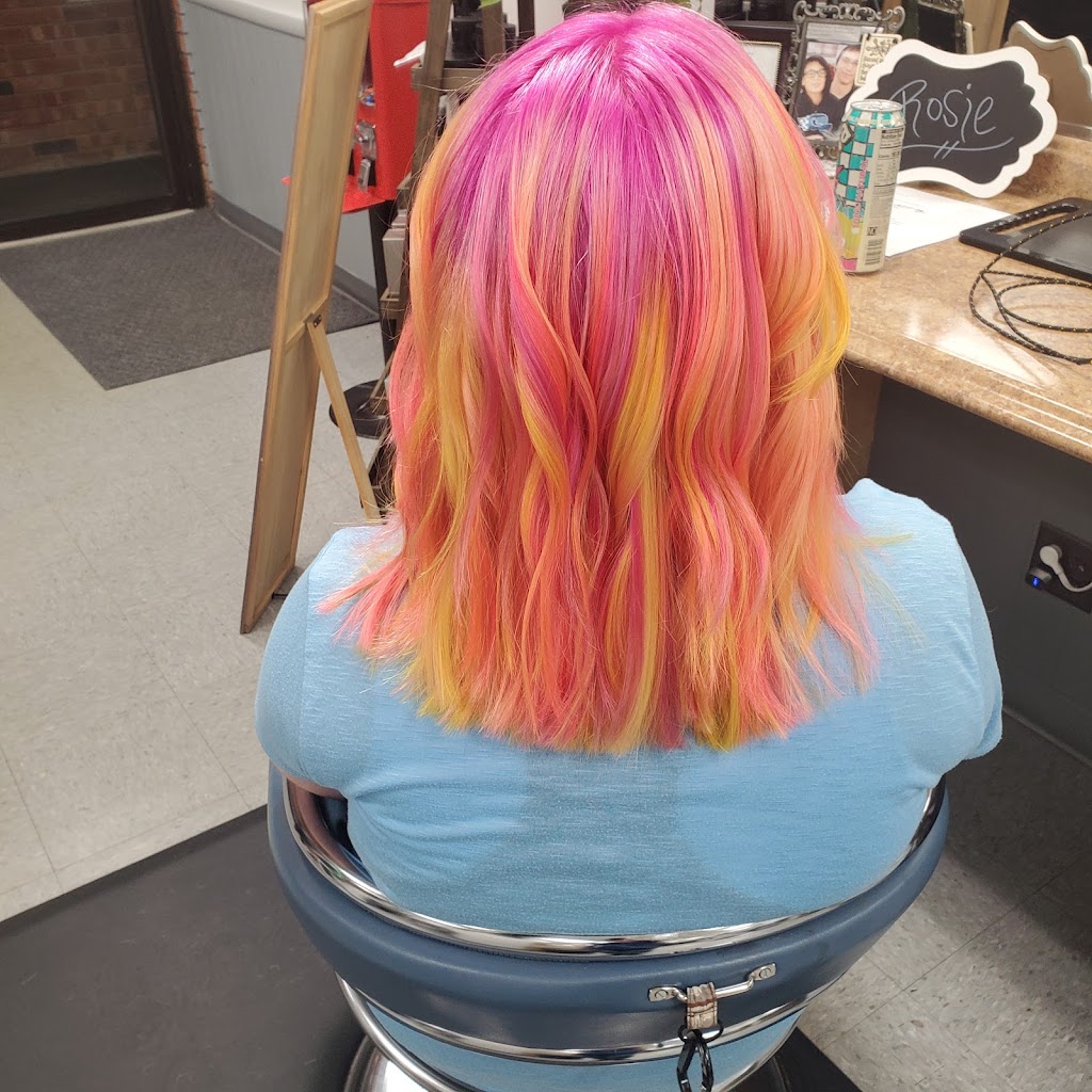 A Kut Above Salon | 6335 Central Ave, Portage, IN 46368, USA | Phone: (219) 762-5048