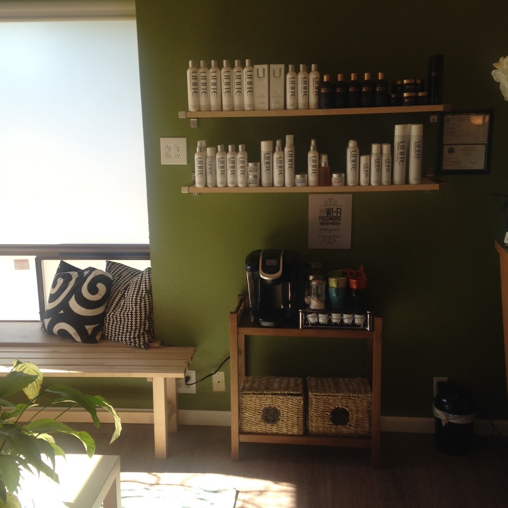 Absolute Hair | 7439 Beverly Blvd, Everett, WA 98203, USA | Phone: (425) 513-2227