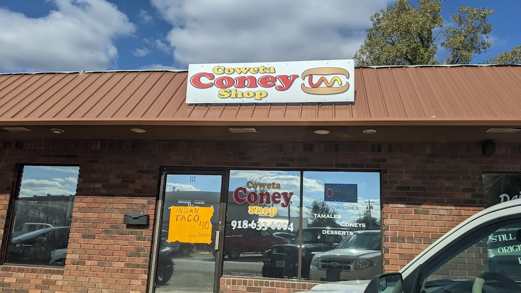 Kim’s Coney Shop | 111 E Chestnut St, Coweta, OK 74429, USA | Phone: (918) 633-6004