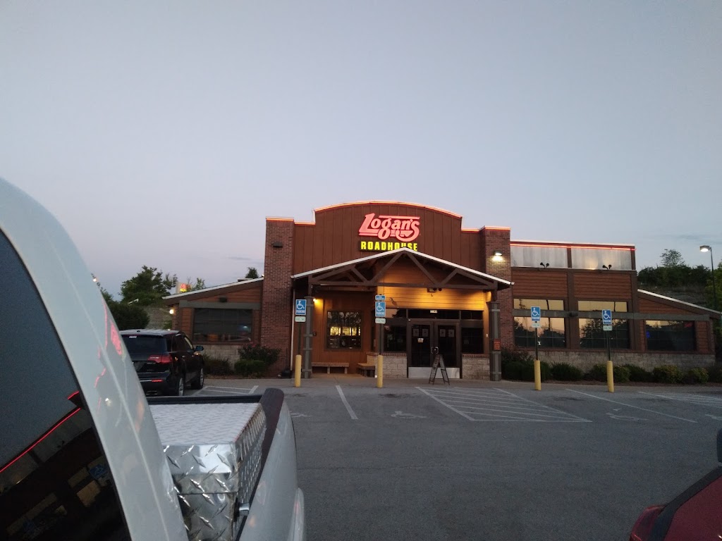 Logans Roadhouse | 2146 Lantern Ridge Dr, Richmond, KY 40475, USA | Phone: (859) 624-9425