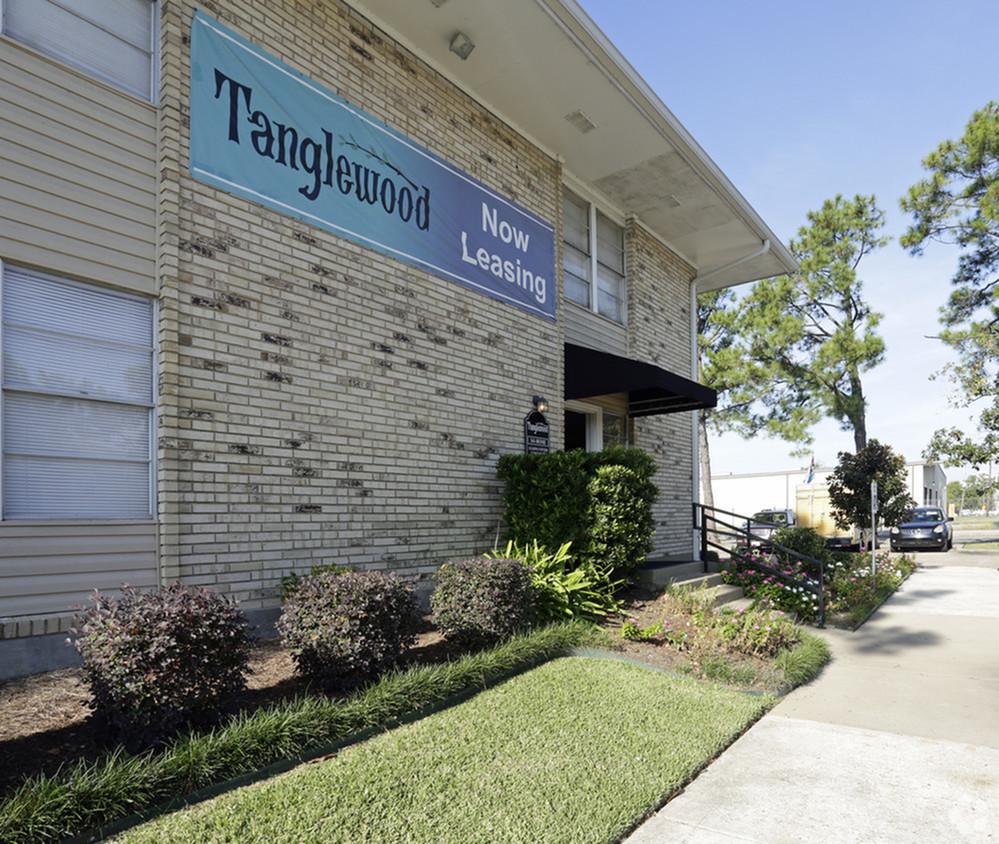 Tanglewood Apartments | 1300 Tanglewood Dr, Westwego, LA 70094, USA | Phone: (504) 386-5476