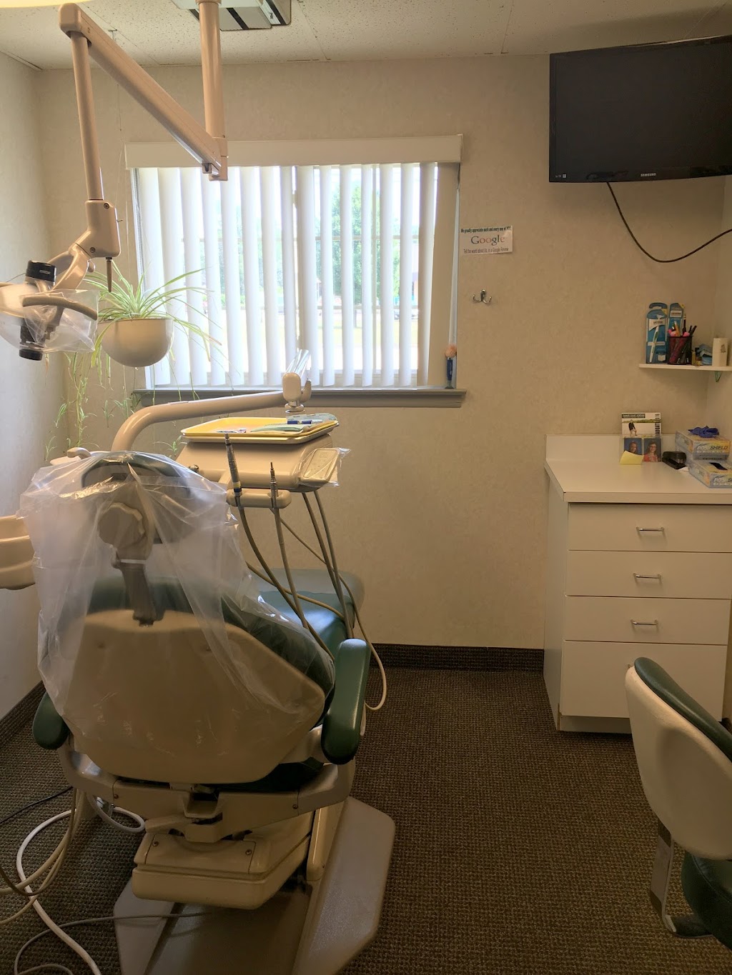 Personalized Dentistry-LRR Dental | 30825 Ryan Rd, Warren, MI 48092 | Phone: (586) 751-2900