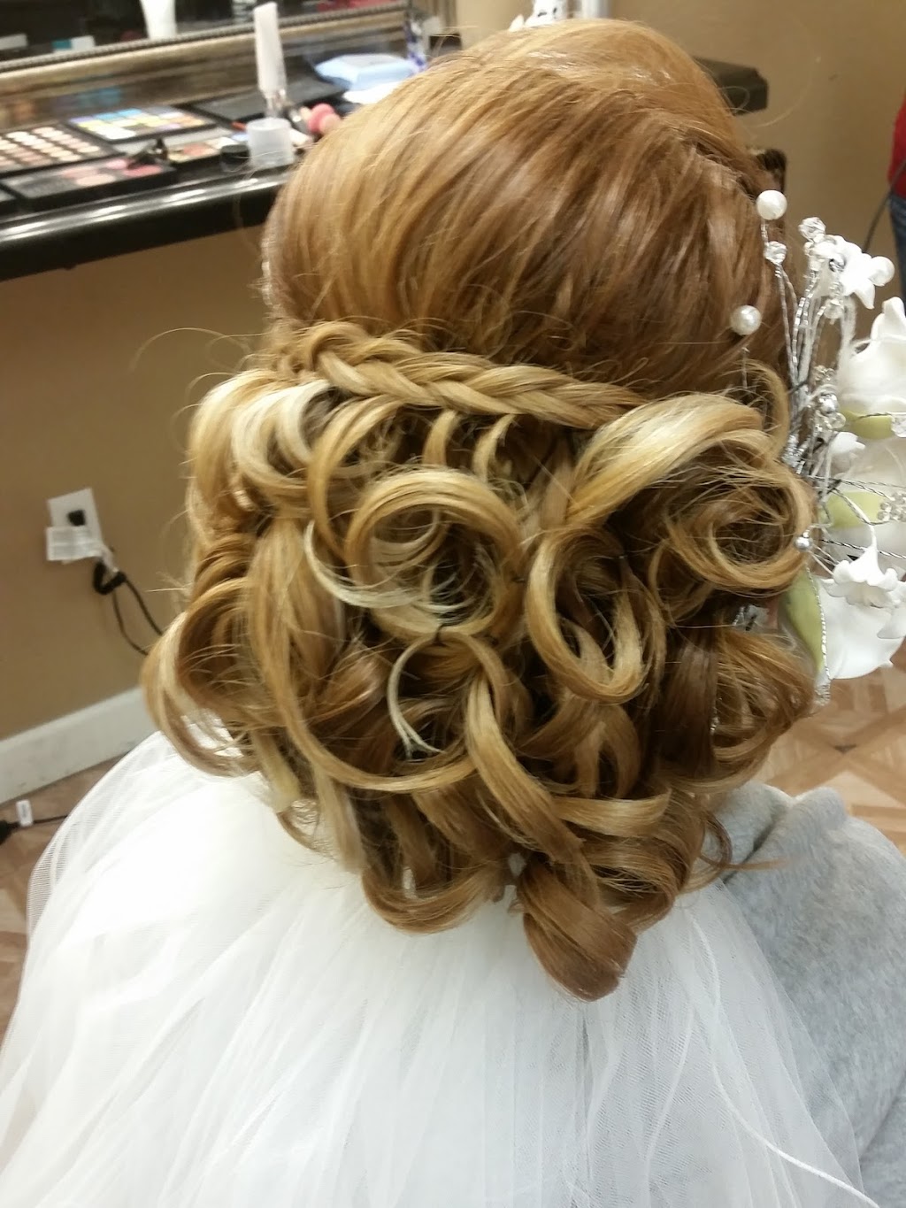 Lalas Style Hair & Makeup Studio | 2470 E Tropicana Ave #A, Las Vegas, NV 89121, USA | Phone: (702) 547-1661