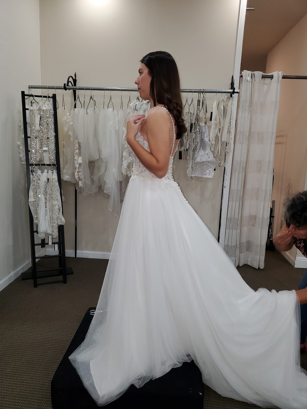 Ladies and Gents Bridal | 124 Oak St, Bakersfield, CA 93304, USA | Phone: (661) 325-7911