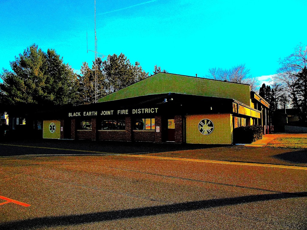 Black Earth Fire Department | 711 Blue Mounds St, Black Earth, WI 53515, USA | Phone: (608) 767-3949