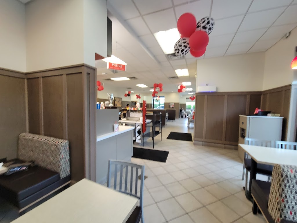 Chick-fil-A Elon University Commons | 1477 University Dr, Burlington, NC 27215, USA | Phone: (336) 584-0895