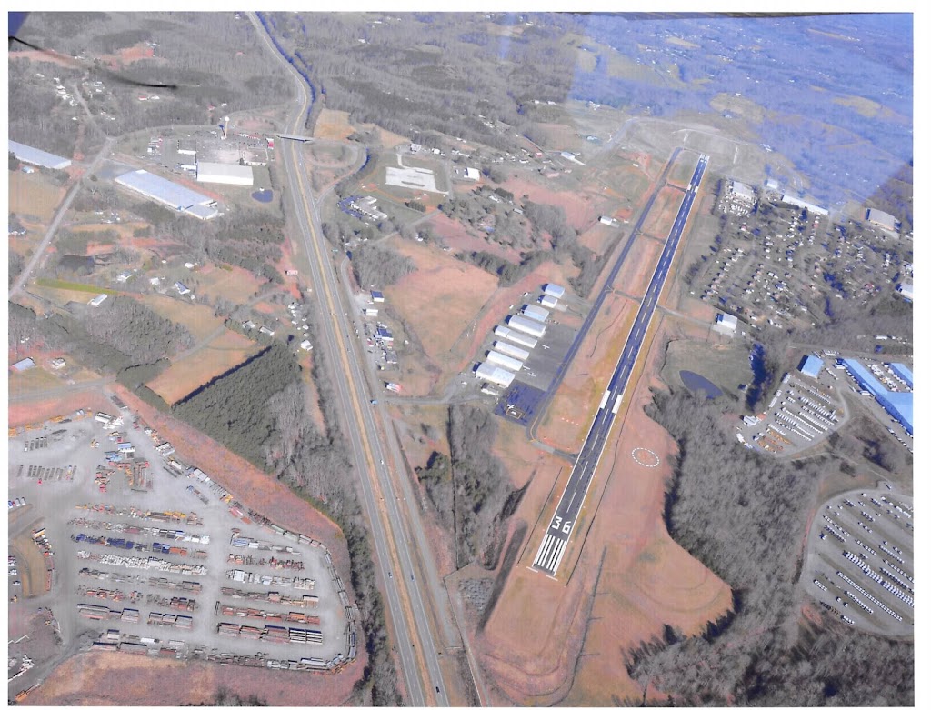 Mount Airy/Surry County Airport (MWK) | 146 Howard Woltz Jr Way, Mt Airy, NC 27030, USA | Phone: (336) 789-5153