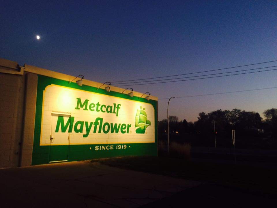 Metcalf Moving & Storage | 1255 36, Maplewood, MN 55109, USA | Phone: (651) 484-0211