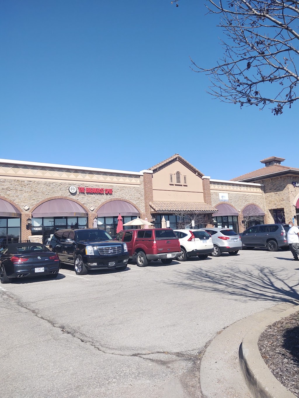 Village of Seville Shopping Center | 13112, 13220 State Line Rd, Leawood, KS 66209, USA | Phone: (816) 612-5821