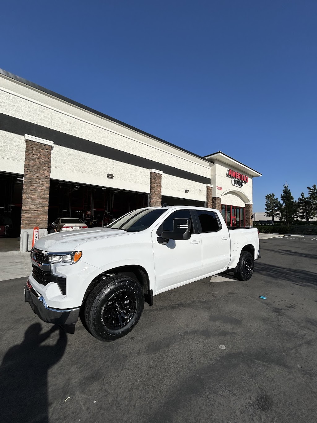 Americas Tire | 17256 Slover Ave, Fontana, CA 92337, USA | Phone: (909) 320-6525