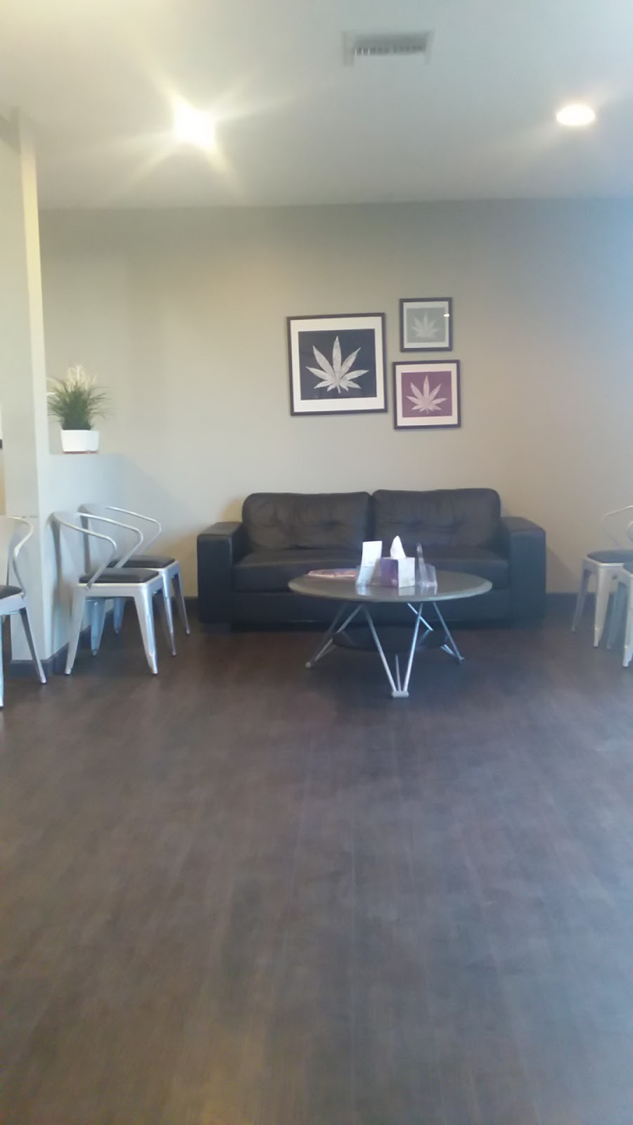 Natures Wonder Dispensary | 260 W Apache Trail, Apache Junction, AZ 85120, USA | Phone: (480) 982-1529