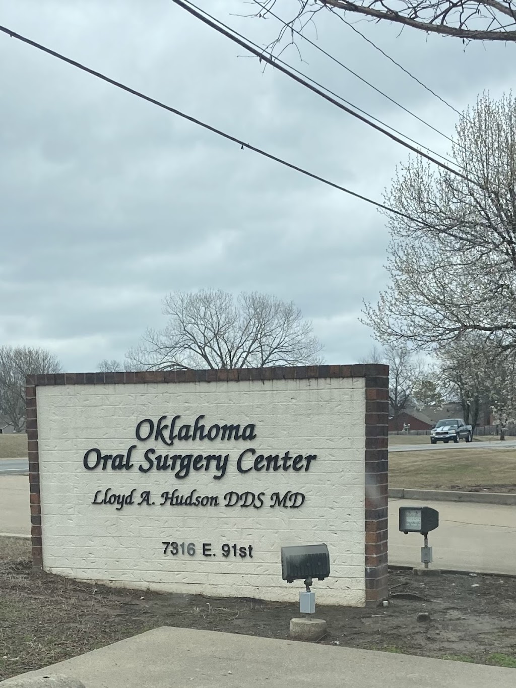 Dr. Lloyd A. Hudson, DDS | 7316 E 91st St, Tulsa, OK 74133, USA | Phone: (918) 491-9996