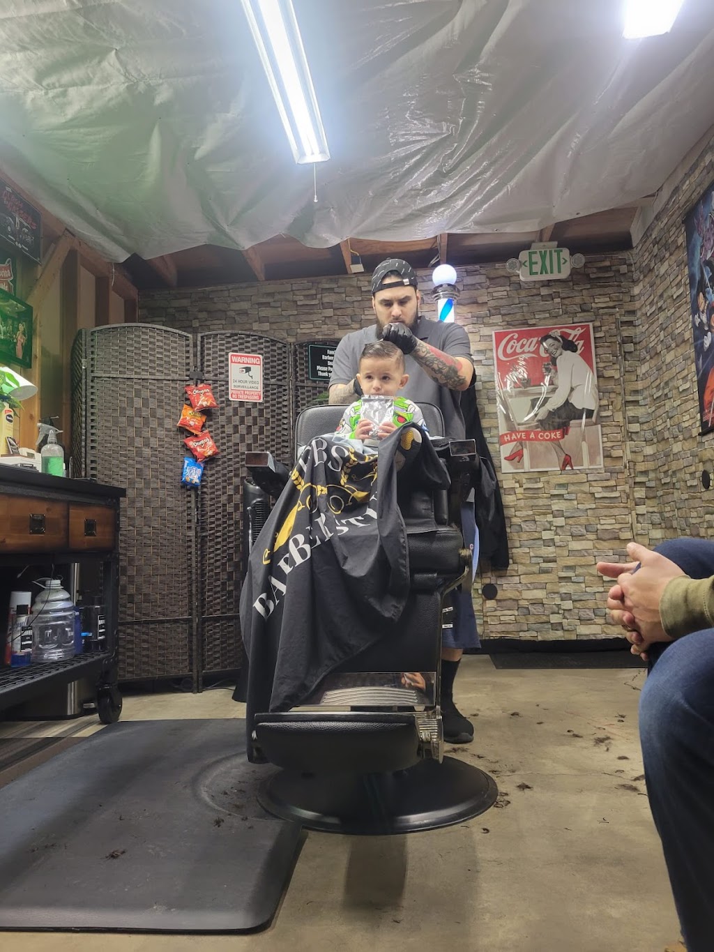 Fam3s Private Barber Studio | 15871 Rancherias Rd, Apple Valley, CA 92307, USA | Phone: (760) 905-8655