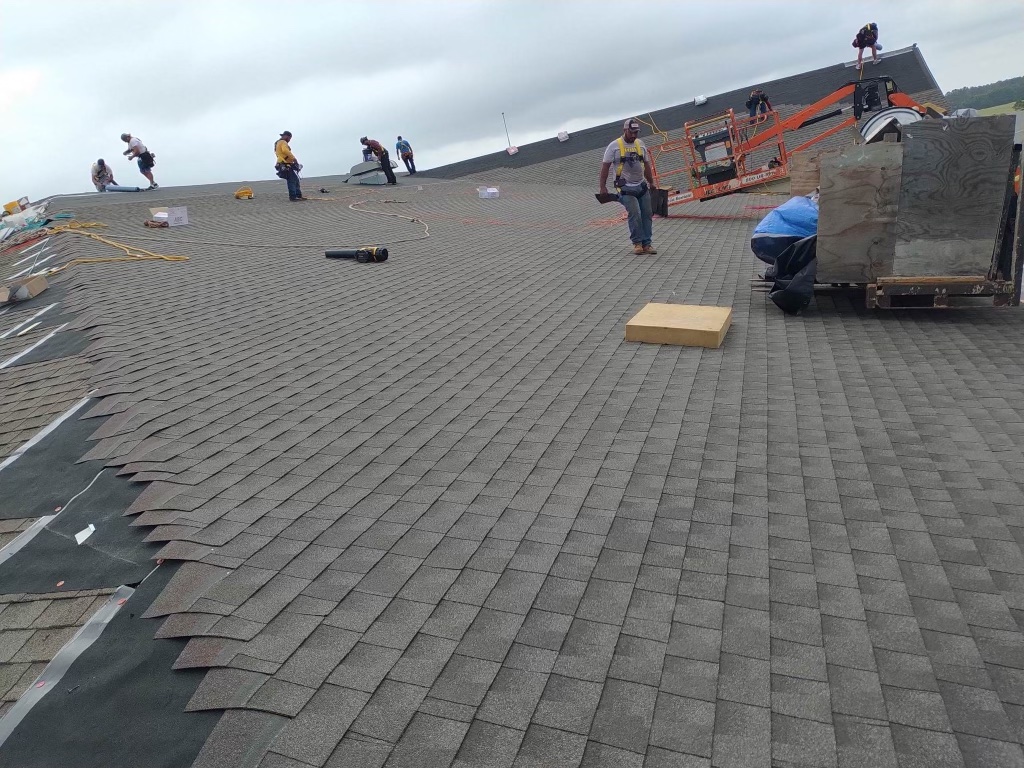 New Roofs Inc. | 1596 E North St Suite #2, Waukesha, WI 53188, USA | Phone: (262) 232-8004