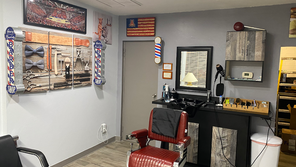 Mike’s Catalina Barber Shop | 16256 N Oracle Rd, Catalina, AZ 85739, USA | Phone: (520) 780-6371