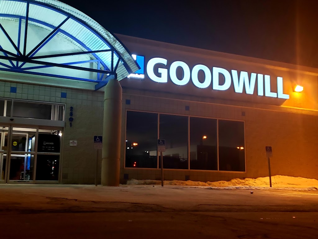 Goodwill Monona | 2501 Royal Ave, Monona, WI 53713, USA | Phone: (608) 224-0781