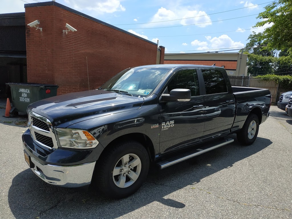 Hertz | 225 Northern Blvd, Great Neck, NY 11021, USA | Phone: (516) 482-5880