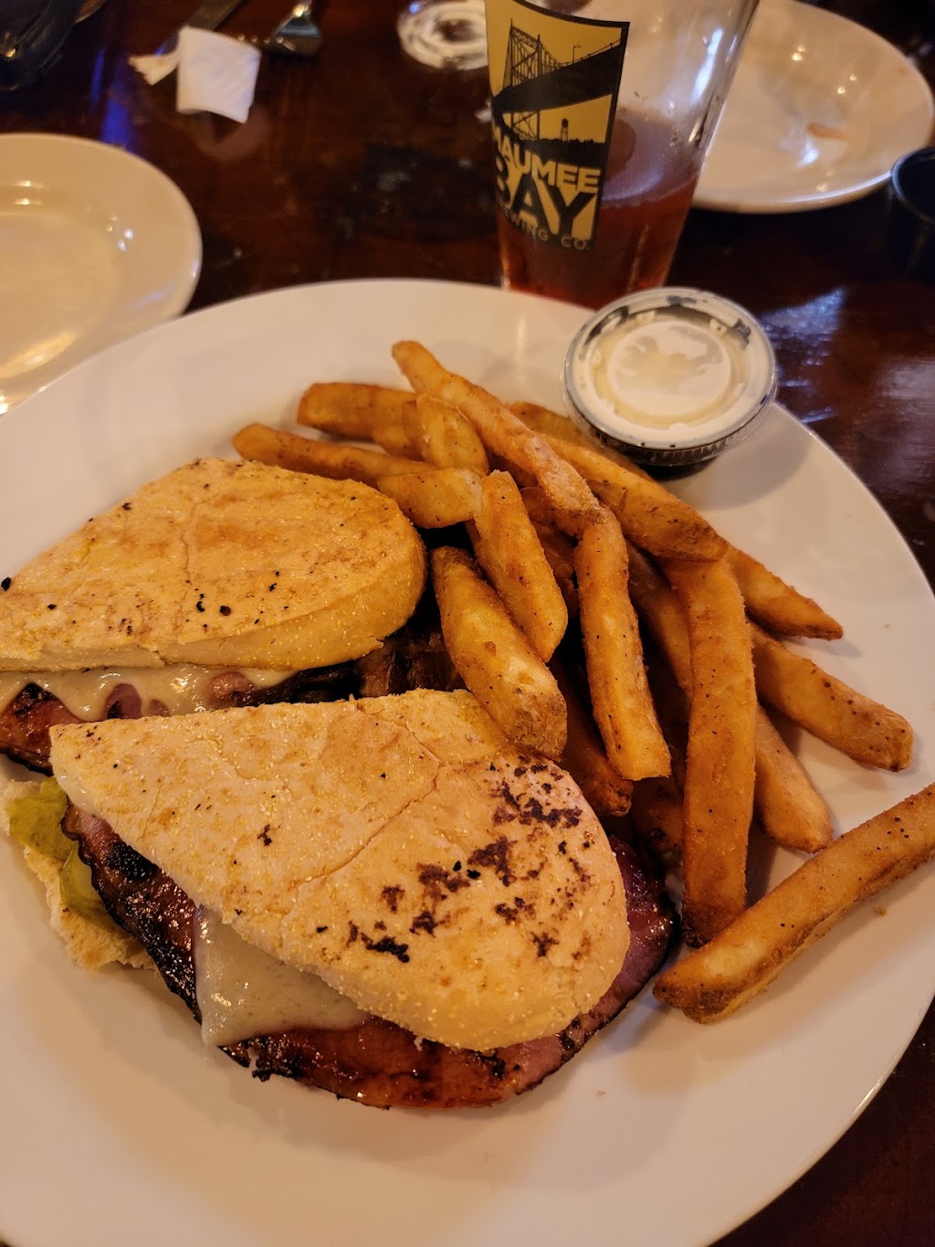 Maumee Bay Brew Pub | 27 Broadway St, Toledo, OH 43604, USA | Phone: (419) 243-1302