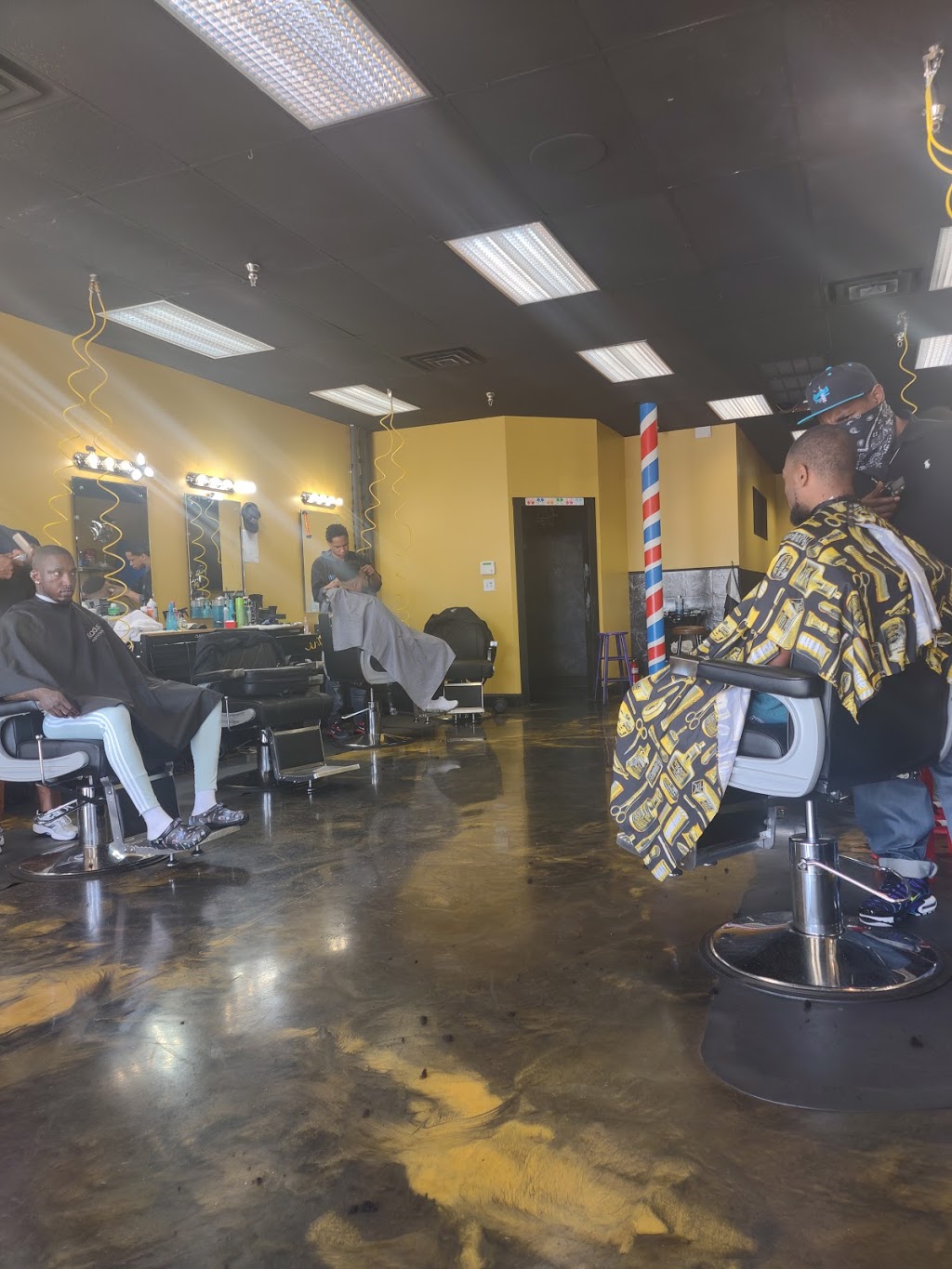 Landry’s Barber Shoppe | 2930-22 E Franklin Blvd, Gastonia, NC 28056, USA | Phone: (704) 215-5984