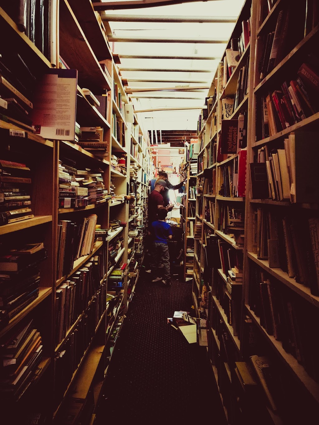 Steels Used Books | 7313 N Oak Trafficway, Gladstone, MO 64118, USA | Phone: (816) 300-2665