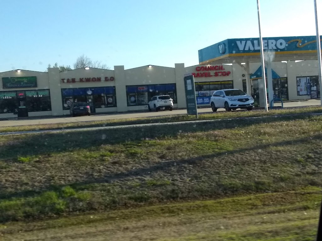 Valero | 8288 NW 39th Expy, Bethany, OK 73008, USA | Phone: (405) 787-1601