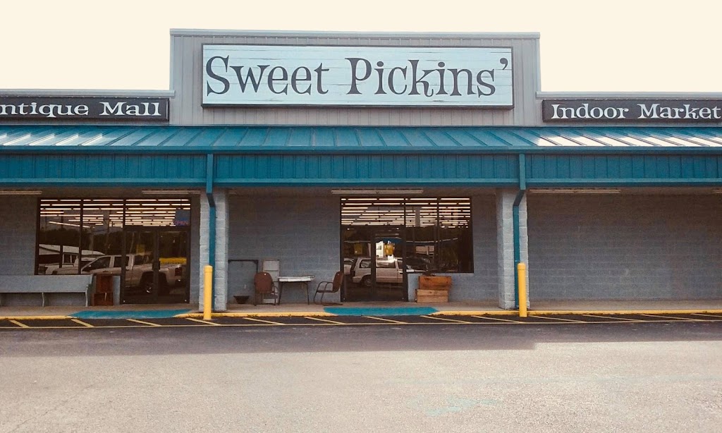 Sweet Pickins Antique Mall | 80 River Run Rd, Childersburg, AL 35044, USA | Phone: (256) 346-2023