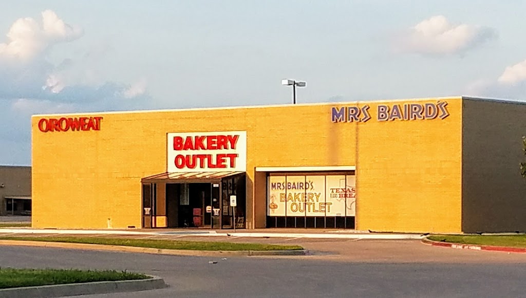 Mrs Bairds-Sara Lee Outlet Store | 7301 South Fwy, Fort Worth, TX 76134, USA | Phone: (817) 615-3100