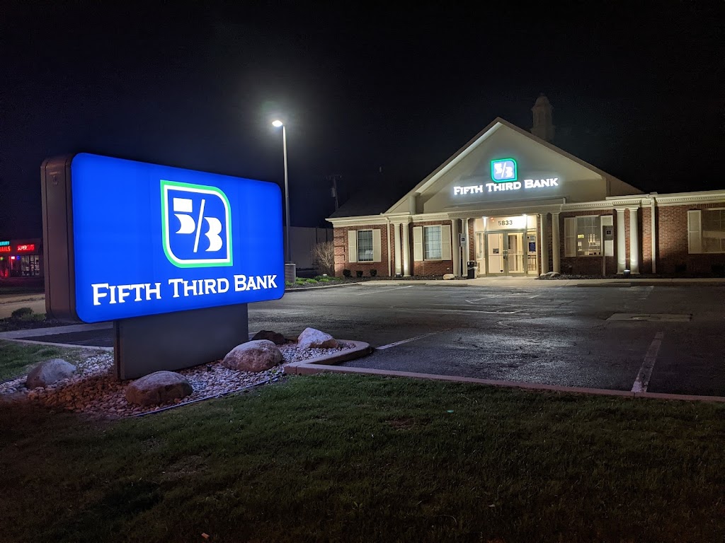 Fifth Third Bank & ATM | 5833 Monroe St, Sylvania, OH 43560, USA | Phone: (419) 882-2074