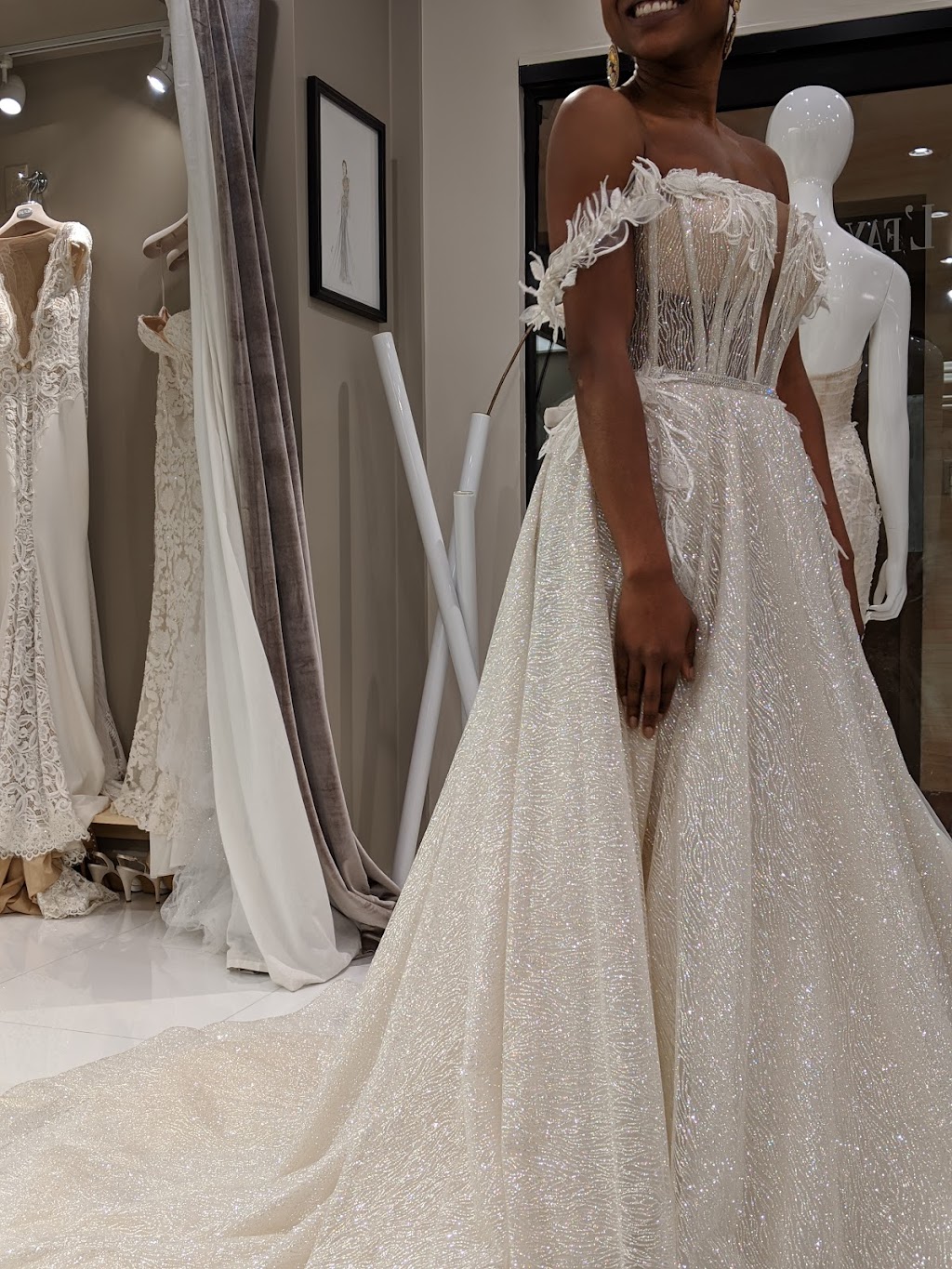 LFay Bridal | 215 E 58th St, New York, NY 10022, USA | Phone: (212) 671-1051