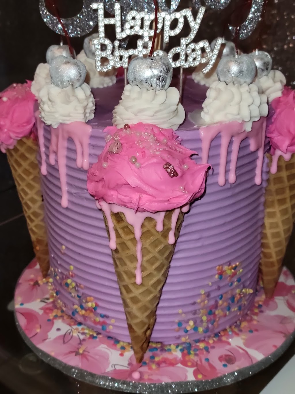 Carnells Cakery | 3911 S Lancaster Rd # 100A, Dallas, TX 75216, USA | Phone: (214) 680-3747