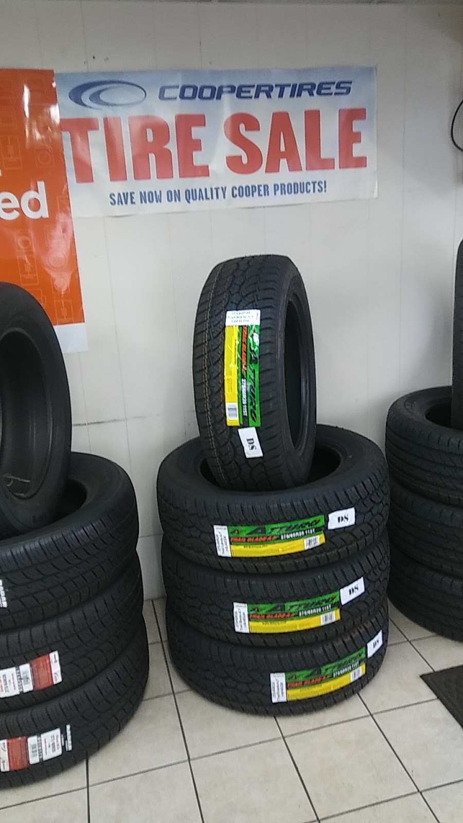 Greenville Discount Tire | 8207 Wesley St, Greenville, TX 75402, USA | Phone: (903) 455-4246