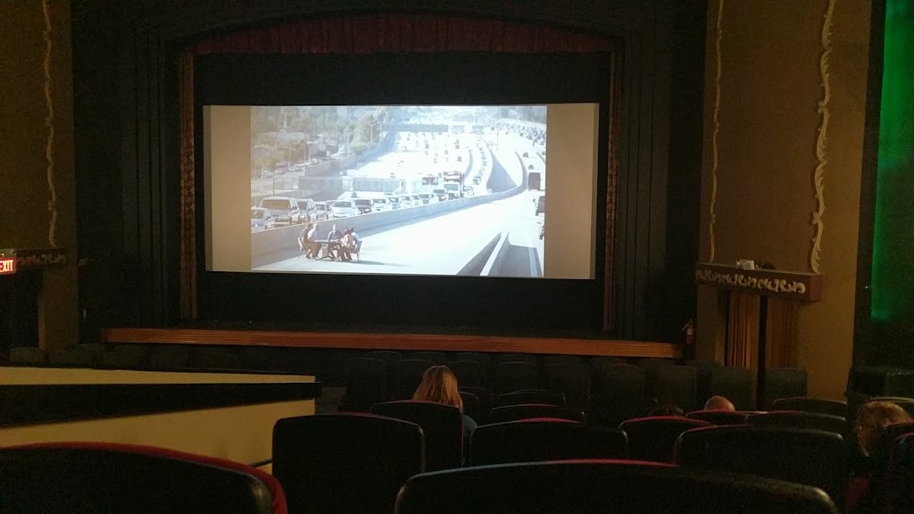 The Stadium Theatre | 117 E Pearl St, Jerseyville, IL 62052, USA | Phone: (618) 498-4711