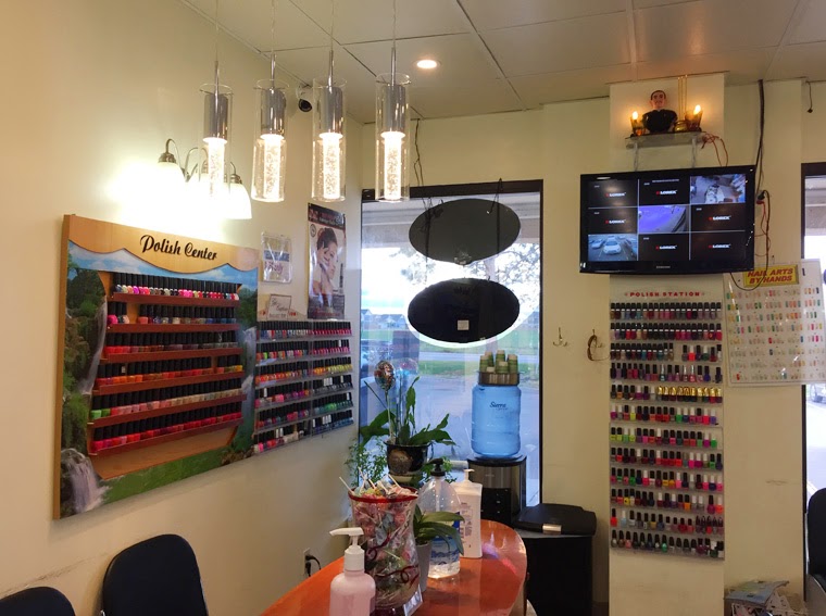 Crystal Nails & Spa | 4650 Tower Rd, Denver, CO 80249, USA | Phone: (303) 574-9066