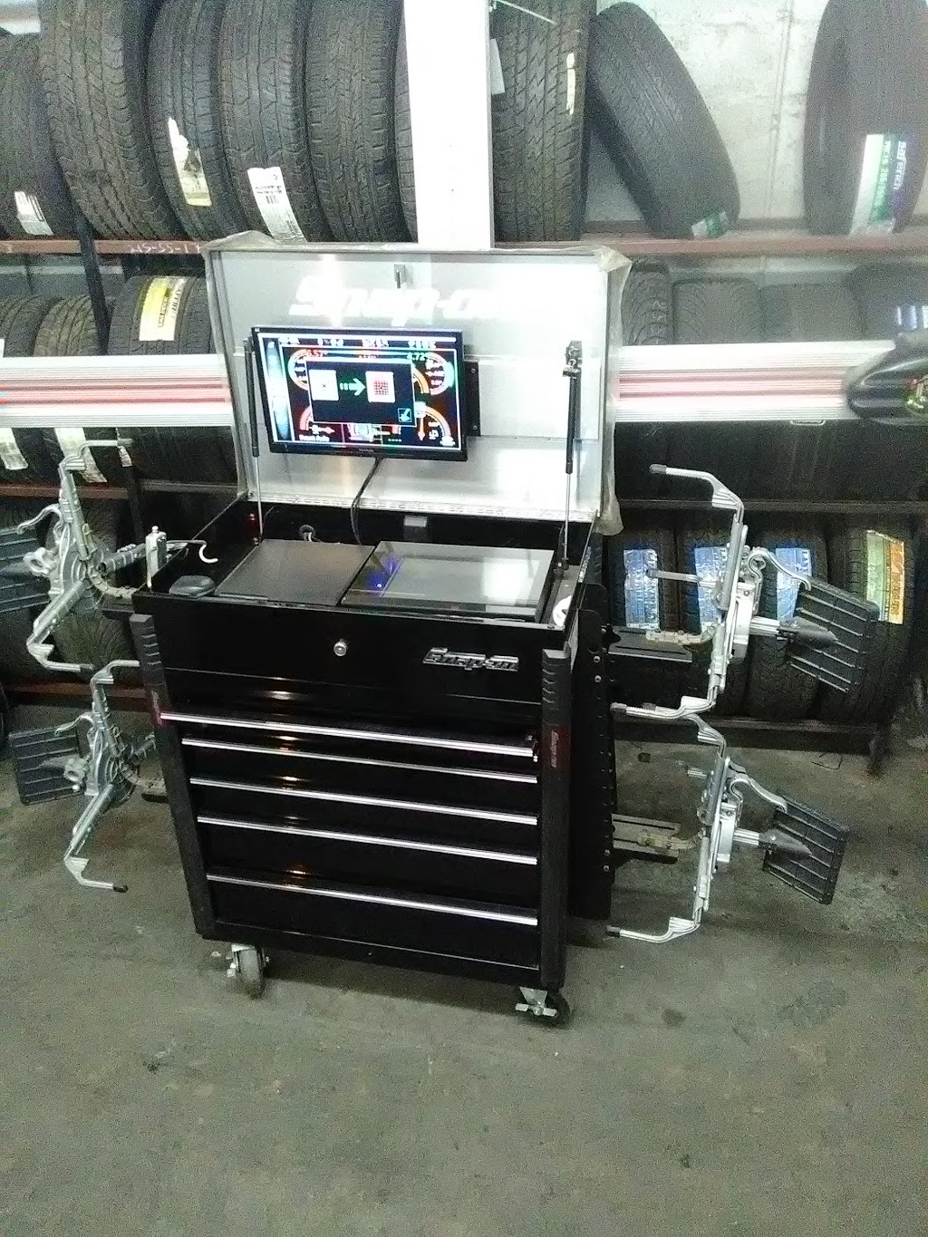 Speedy Tires & Wheels | 806 E Division St, Arlington, TX 76011, USA | Phone: (817) 801-0206