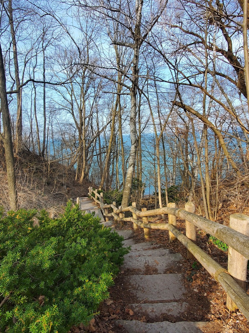 Big Bay Park | 5000 N Lake Dr, Whitefish Bay, WI 53217, USA | Phone: (414) 964-0064