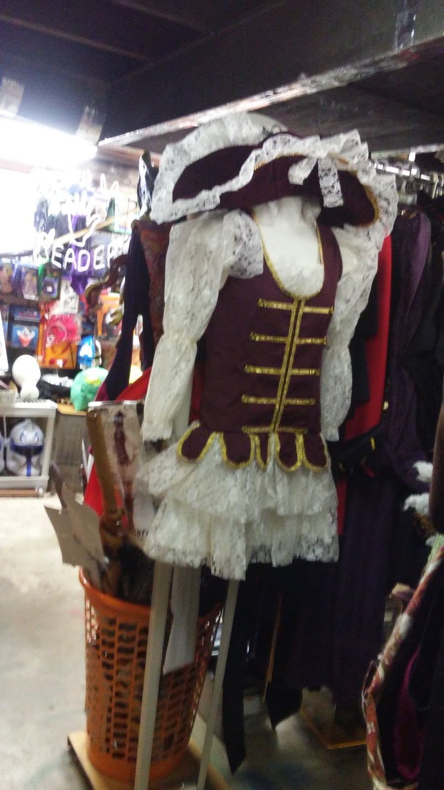 Costumes For All Occasions | 631 E Temple St, Washington Court House, OH 43160, USA | Phone: (740) 333-5400