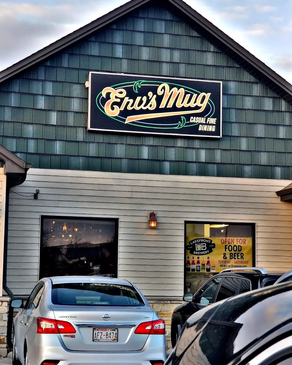 Ervs Mug | 130 W Ryan Rd, Oak Creek, WI 53154, USA | Phone: (414) 762-5010