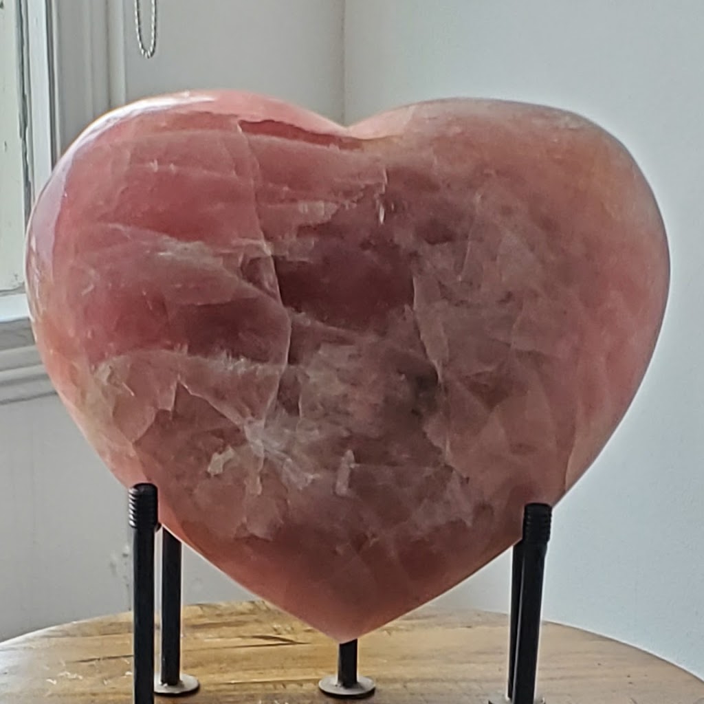 KM Crystals | 3006 Lincoln Blvd, Santa Monica, CA 90405, USA | Phone: (310) 775-1285