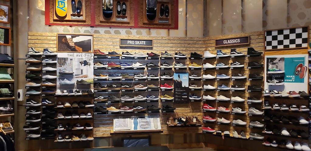 Vans | 828 E Alosta Ave, Azusa, CA 91702, USA | Phone: (626) 963-2710