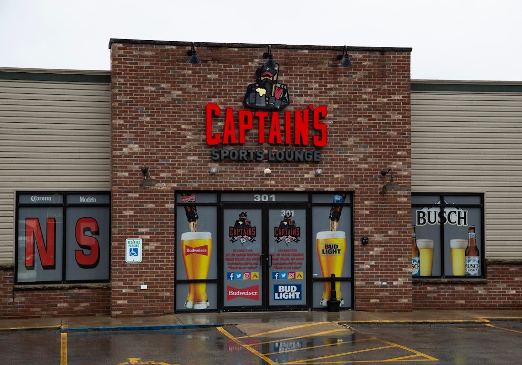 Captain’s Sports Lounge | 301 SW Eagles Pkwy, Grain Valley, MO 64029, USA | Phone: (816) 944-1170